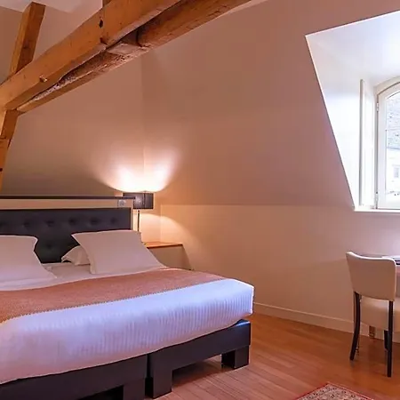 Hotel L'hotel 5*
