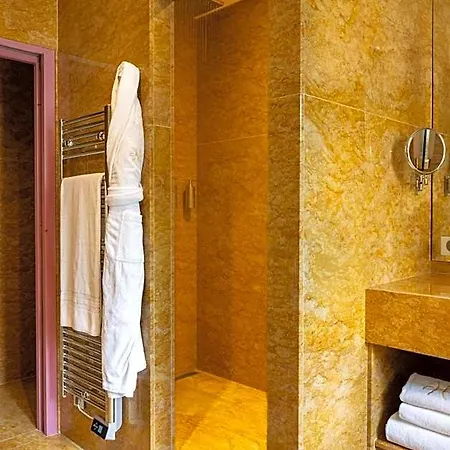 L'hotel 5*
